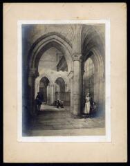 1 vue  - Le Narthex de l\'église de Vermanton (Bourgogne) / par E. Sagot ; figures par Gaildrau. (ouvre la visionneuse)