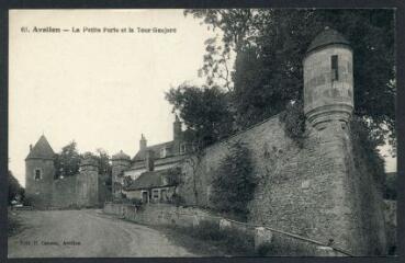 1 vue 63. Avallon. La Petite Porte et la tour Gaujard.