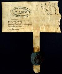 1 vue Donation et vente par Milon, seigneur d'Ervy, tout à la fois à l'abbaye de Pontigny d'une pièce de pré, sise sur les bords de l'Armance, pour 10 livres de Provins (1212, mai, mutilée).
